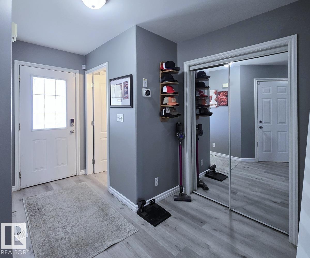 32 BRIDGEVIEW CR