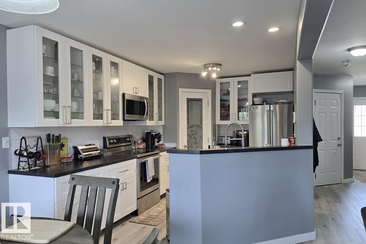 32 BRIDGEVIEW CR
