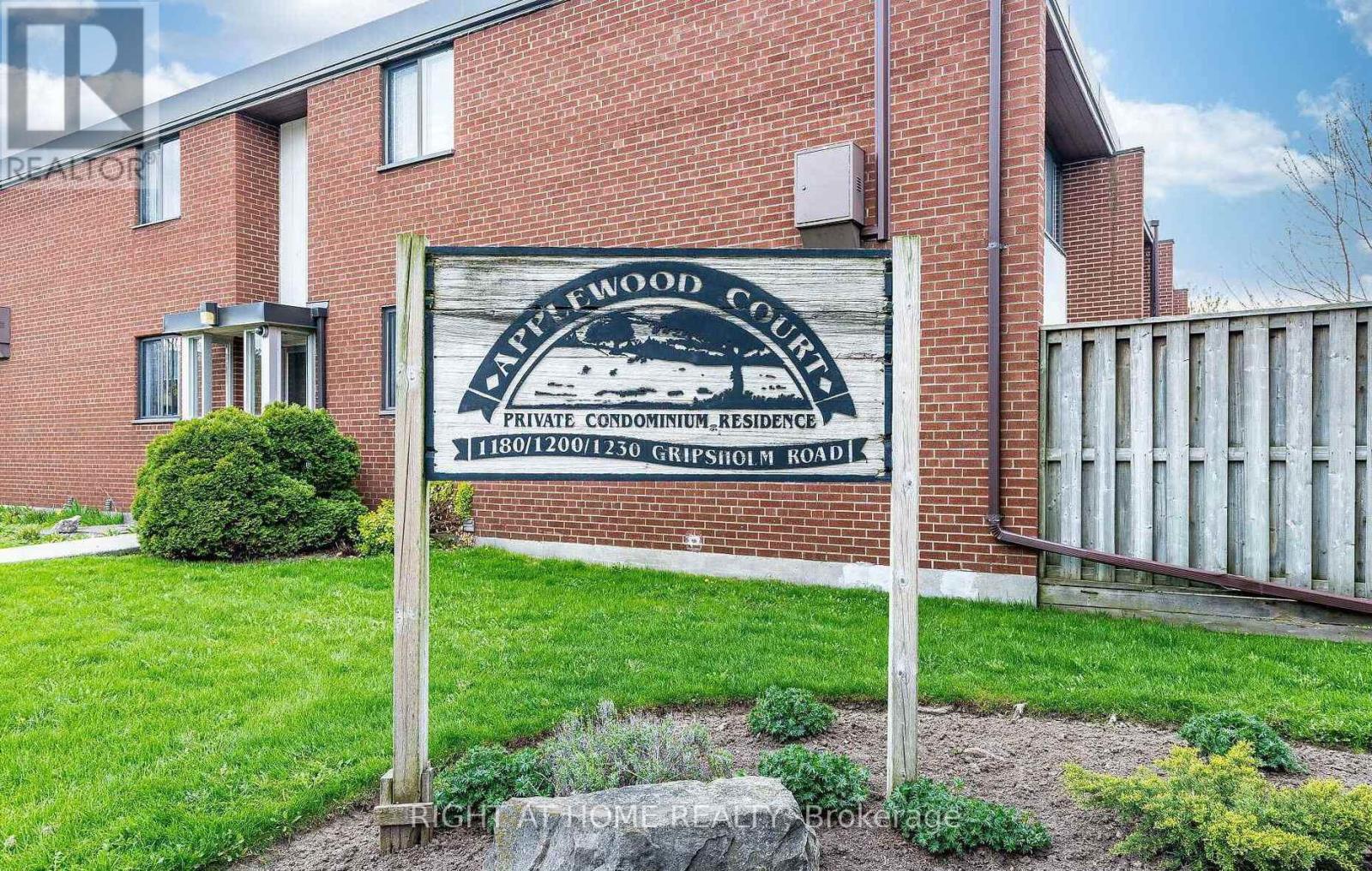 #5 - 1200 GRIPSHOLM ROAD