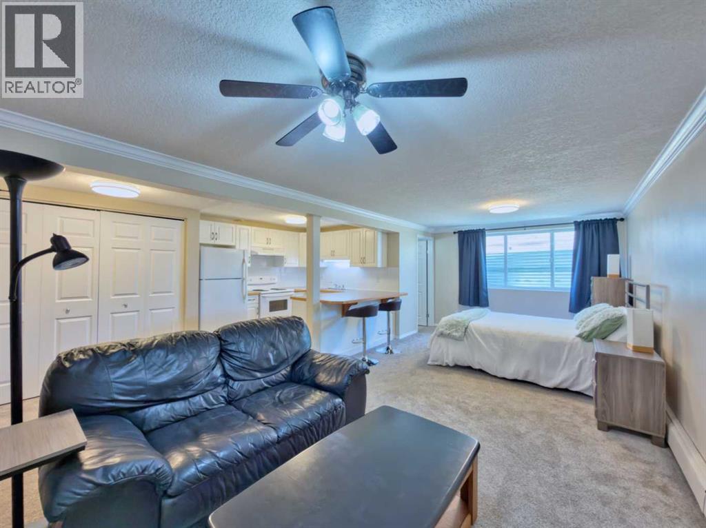 9, 1739 St Edwards Boulevard N