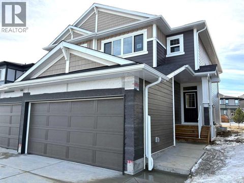 264 Legacy Glen Parade SE Calgary AB T2X5Z6