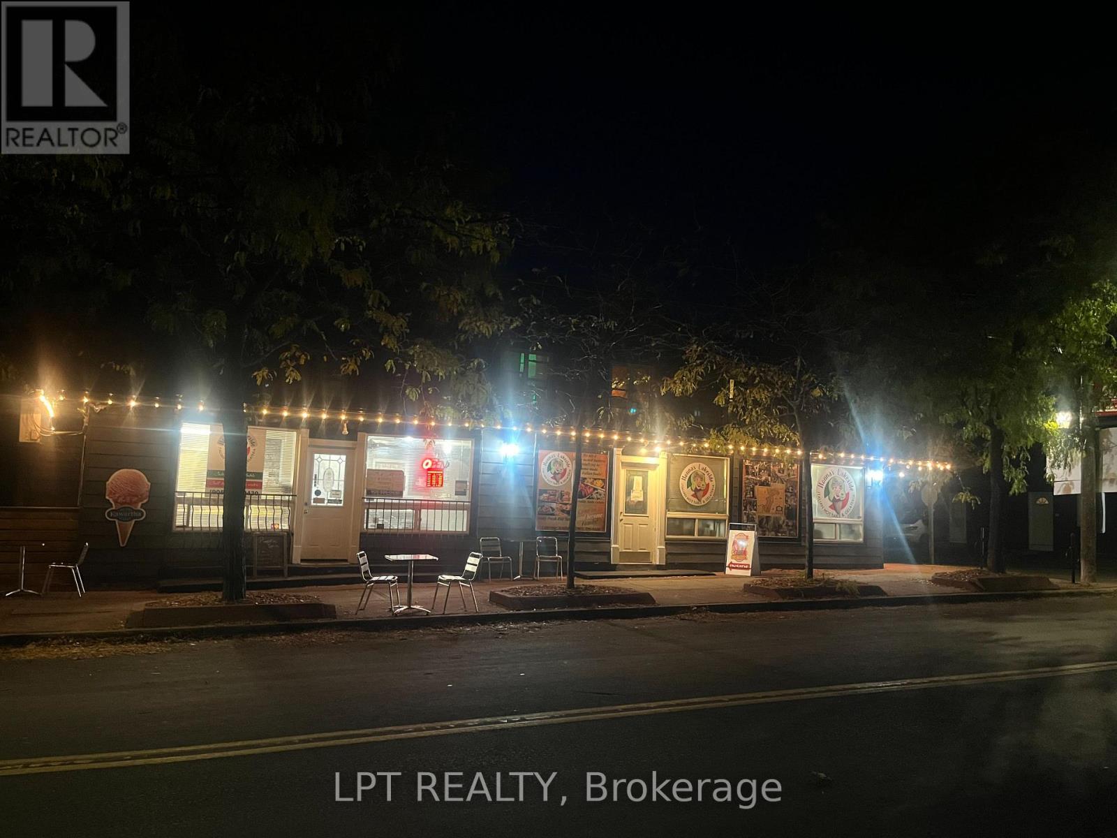 104 & 105 - 928 LAKE DRIVE E