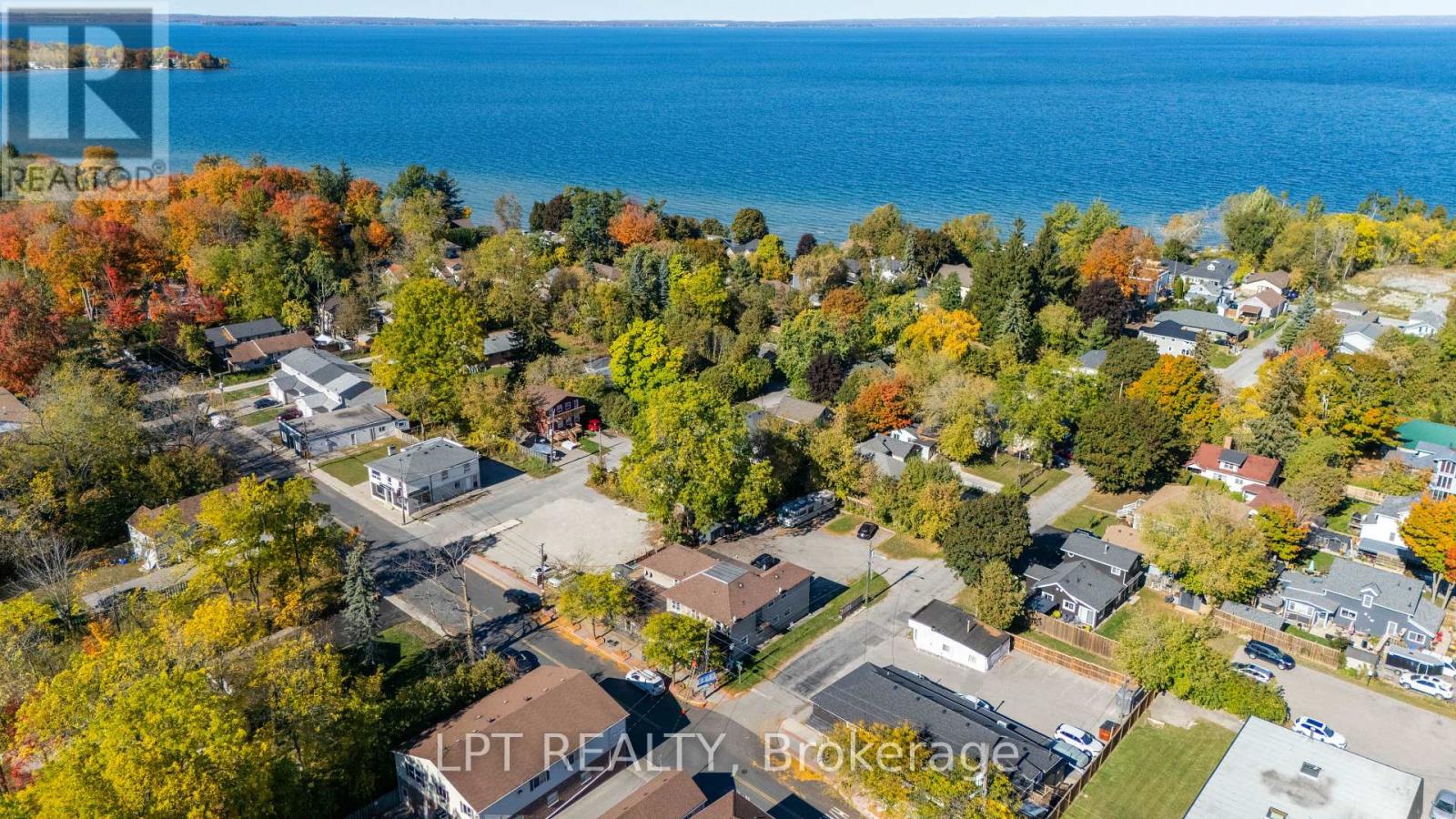 104 & 105 - 928 LAKE DRIVE E