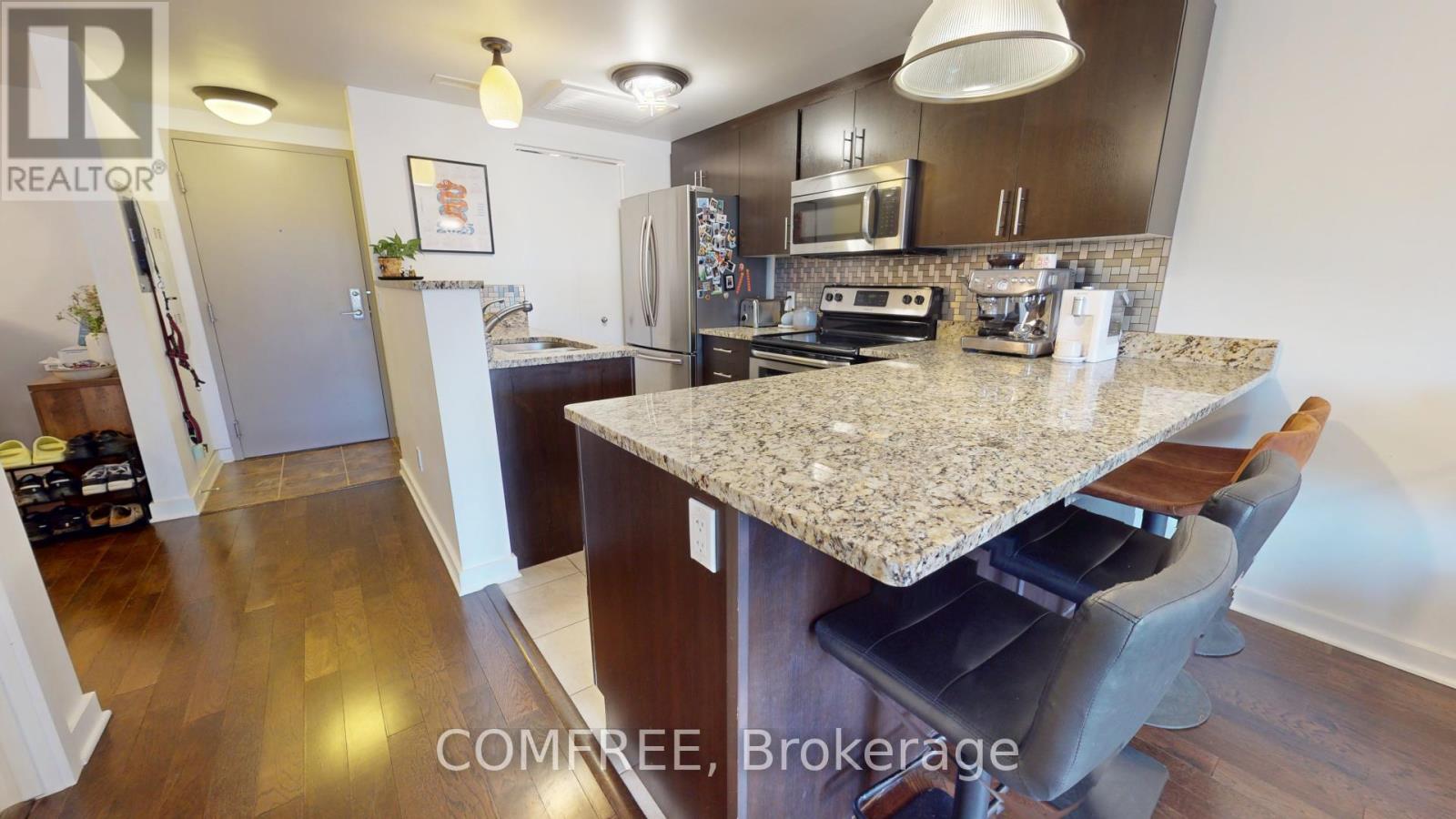 409 - 456 KING EDWARD AVENUE