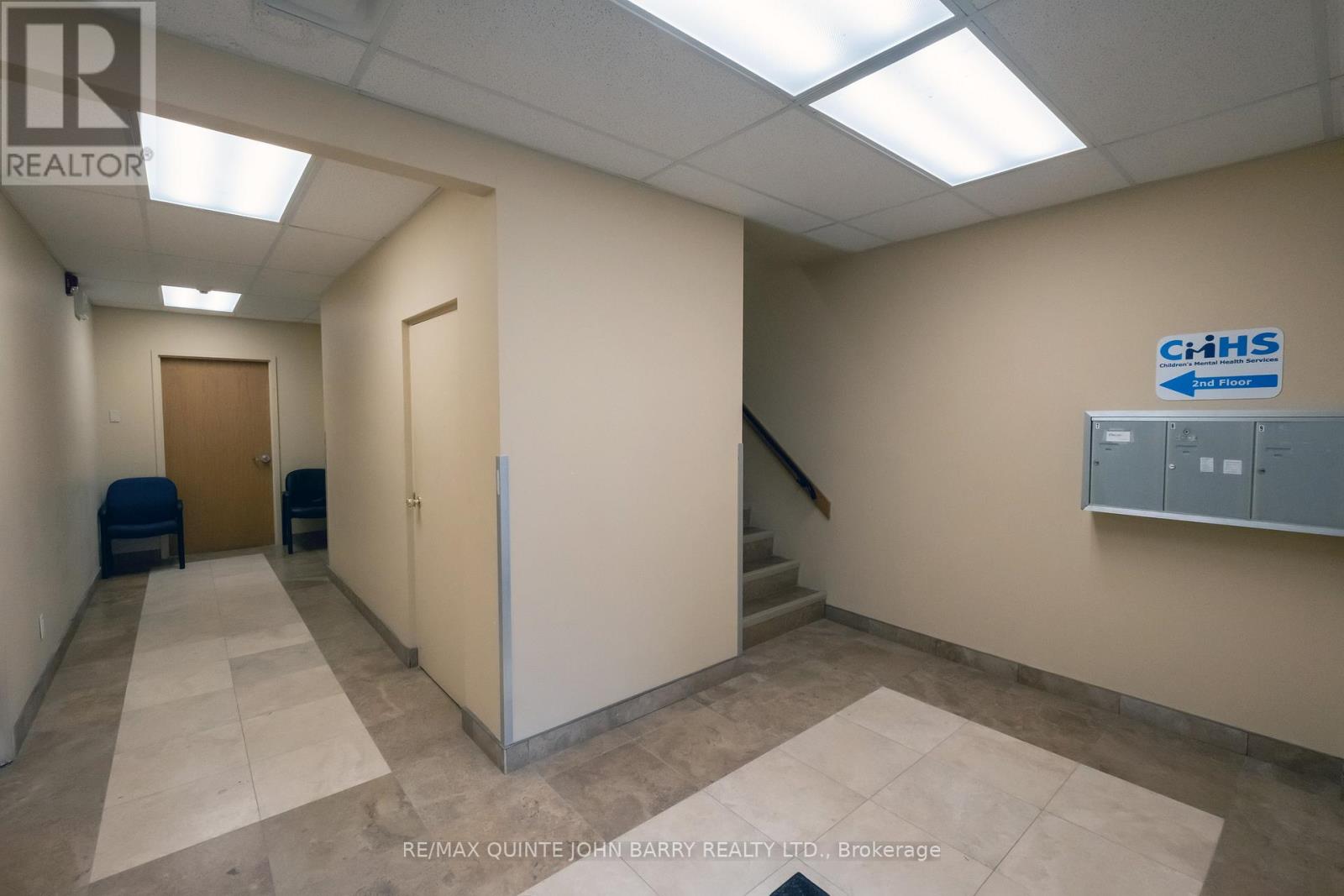 201 - 30 KING STREET