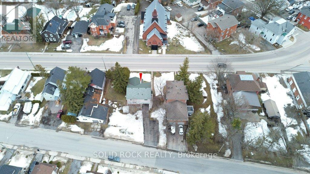 146 ELGIN STREET W