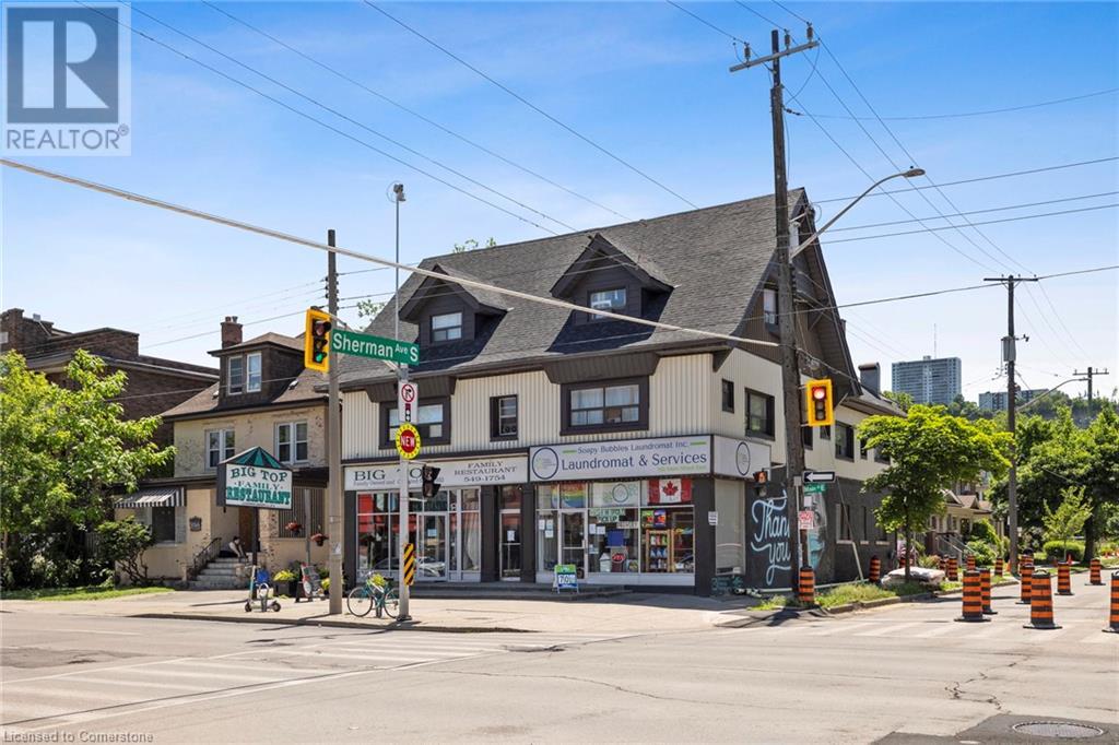 750-754* MAIN ST E Street E