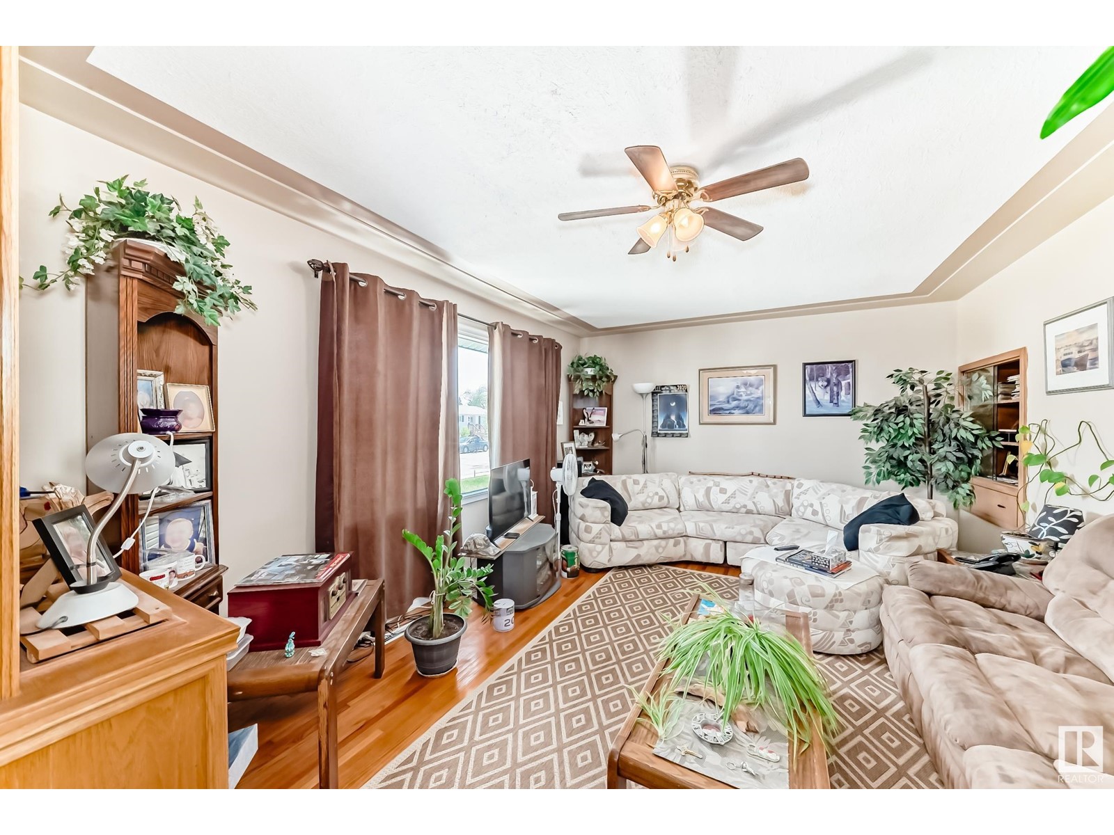 9222 154 ST NW