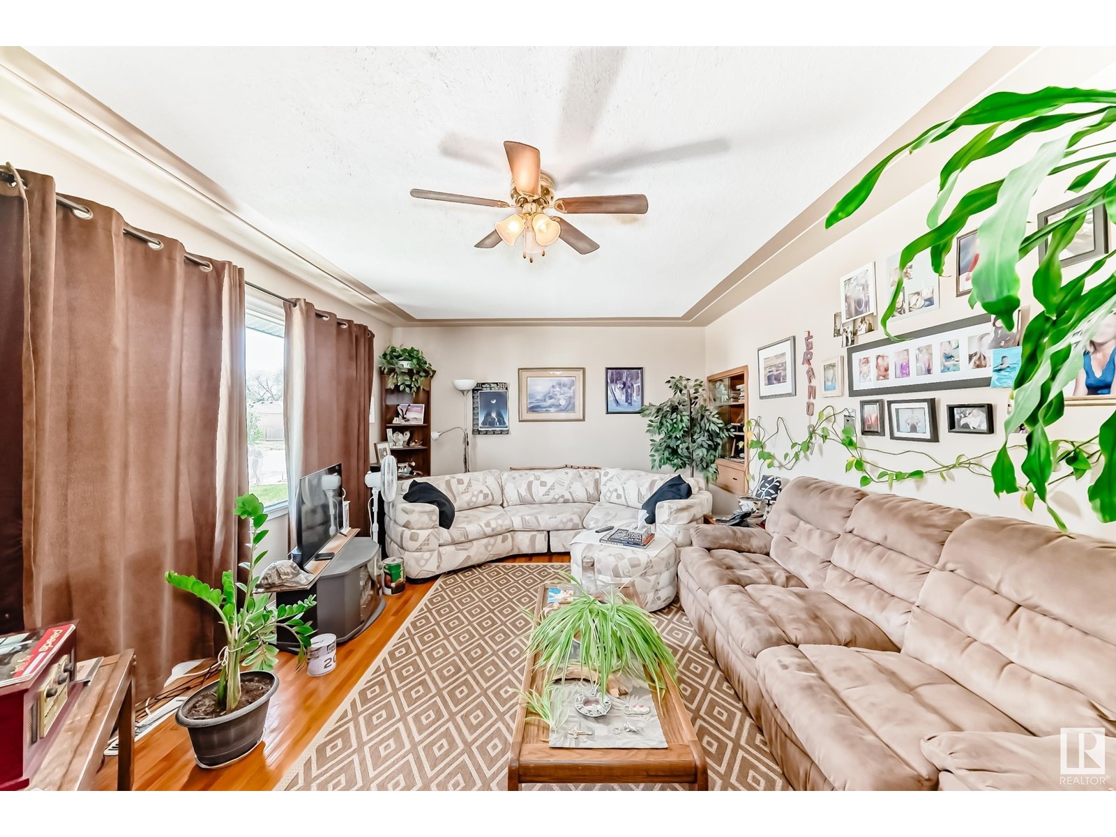 9222 154 ST NW