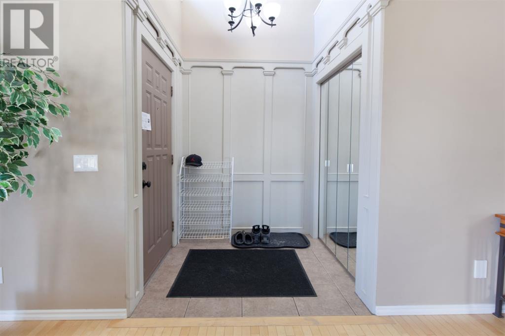 303 Woodside Place