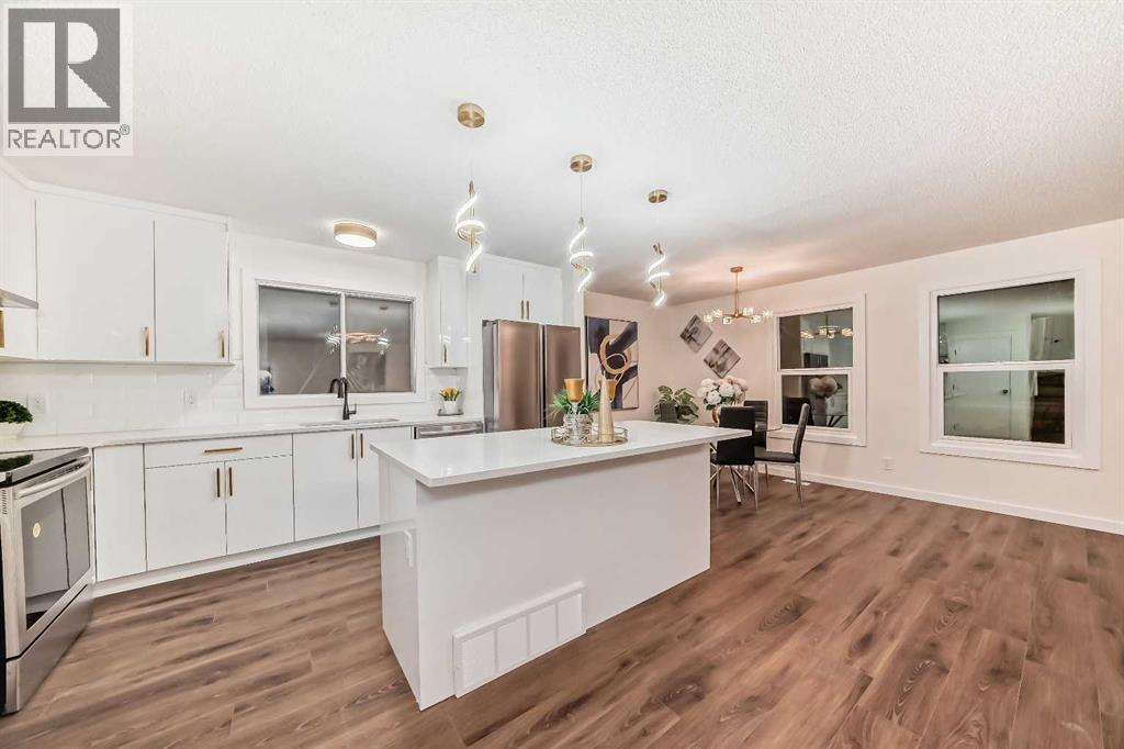 216 Whiteview Road NE