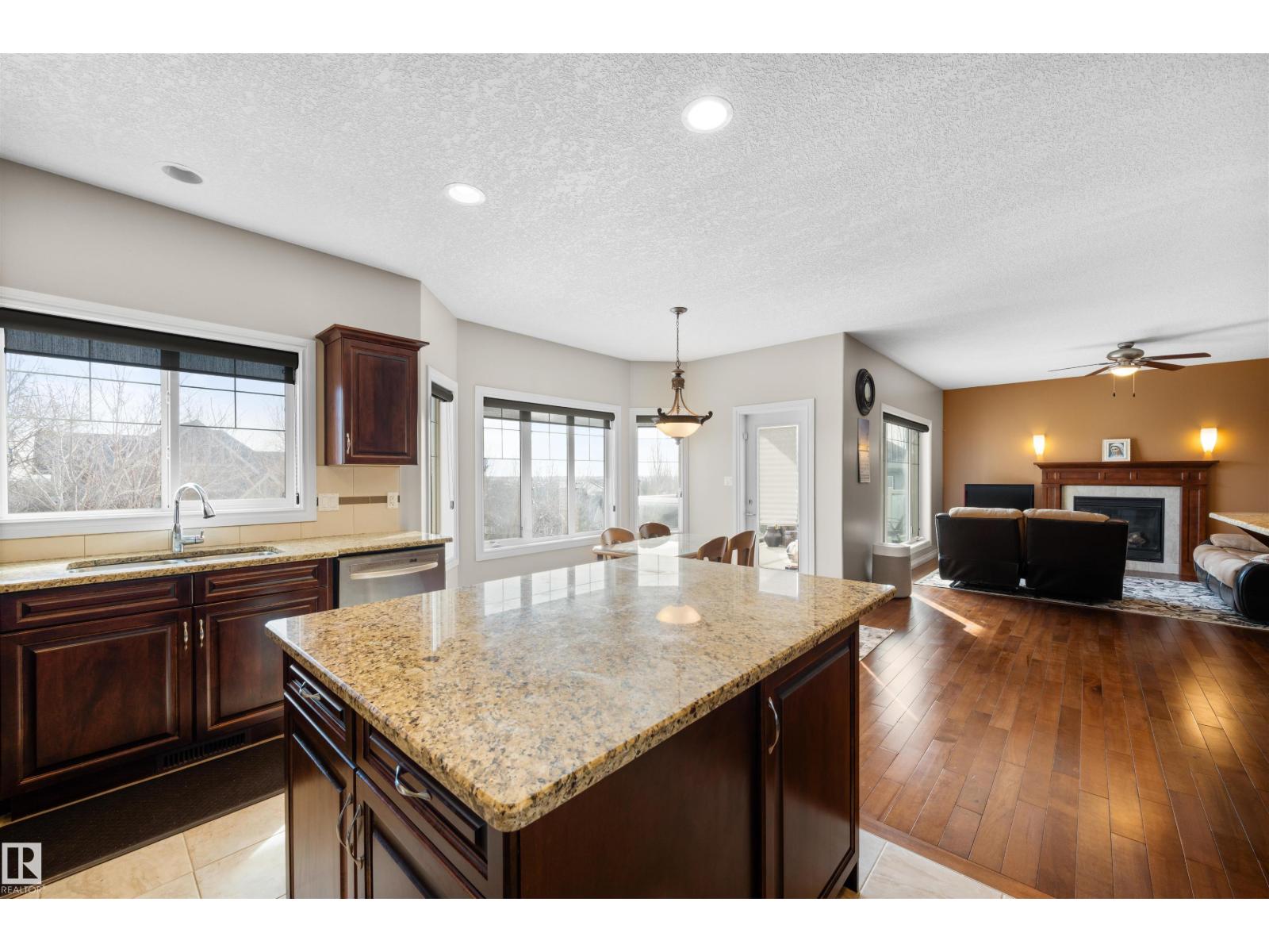 4005 MACNEIL PL NW NW