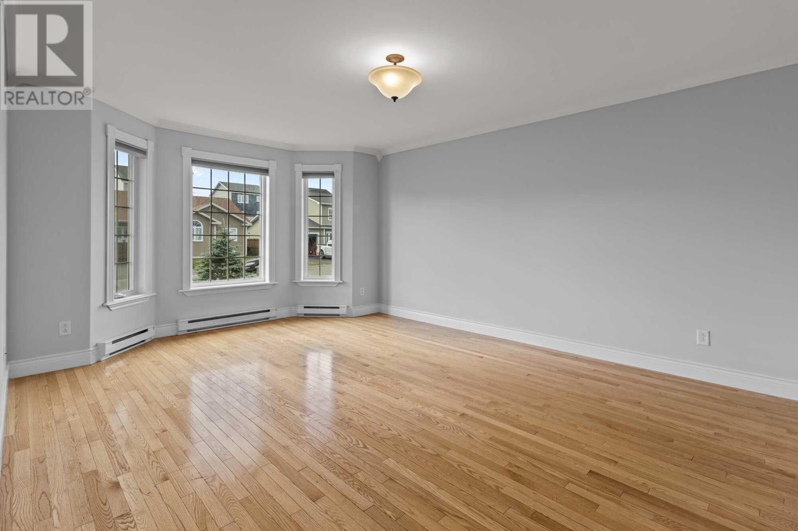 9 Camelot Crescent