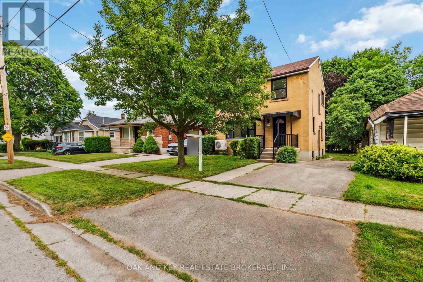 90 JACQUELINE STREET