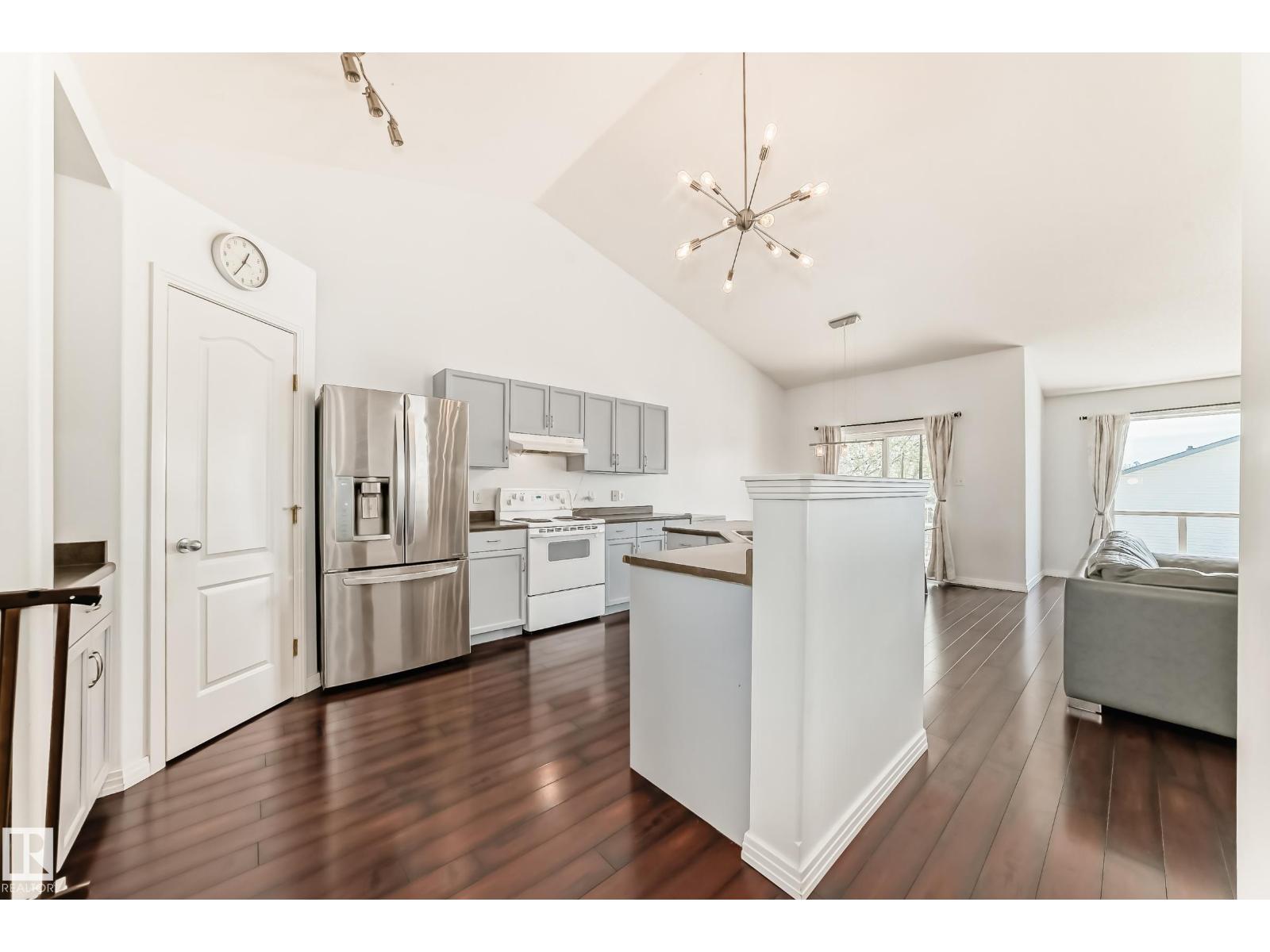 4823 147 AV NW