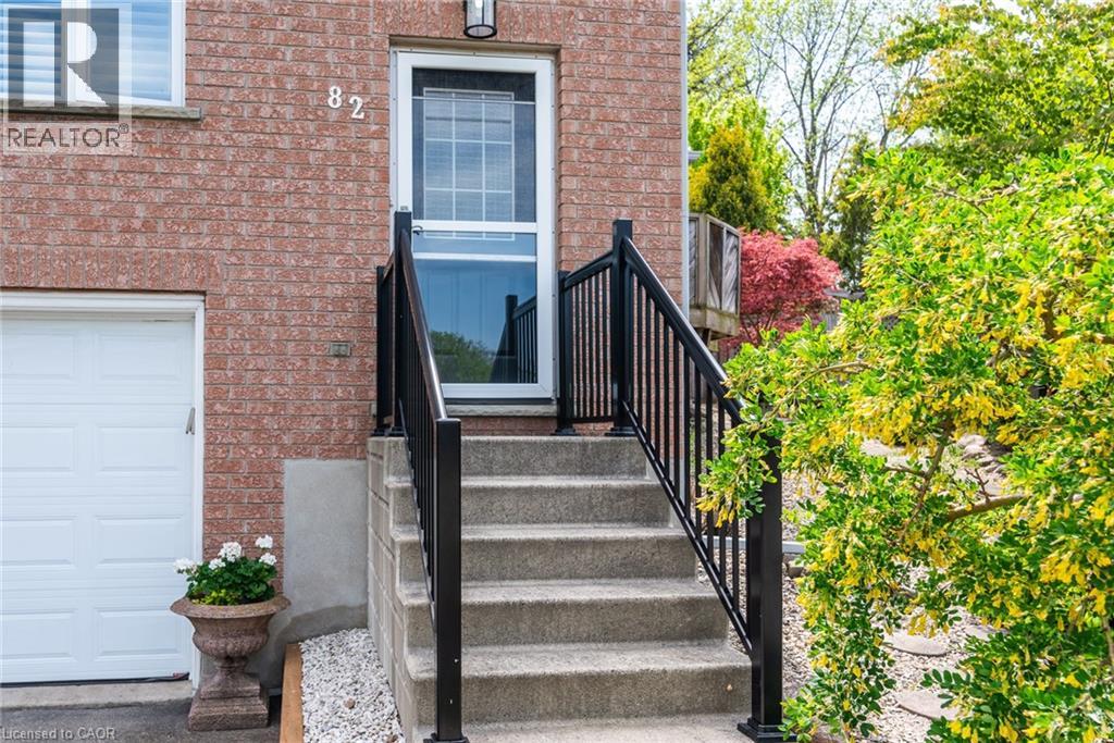 82 OLD HURON Court