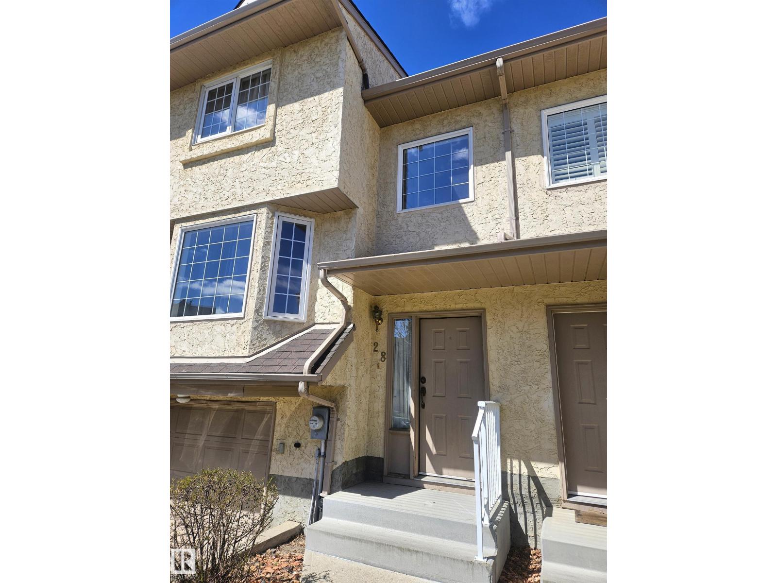 #28 3645 145 AV NW