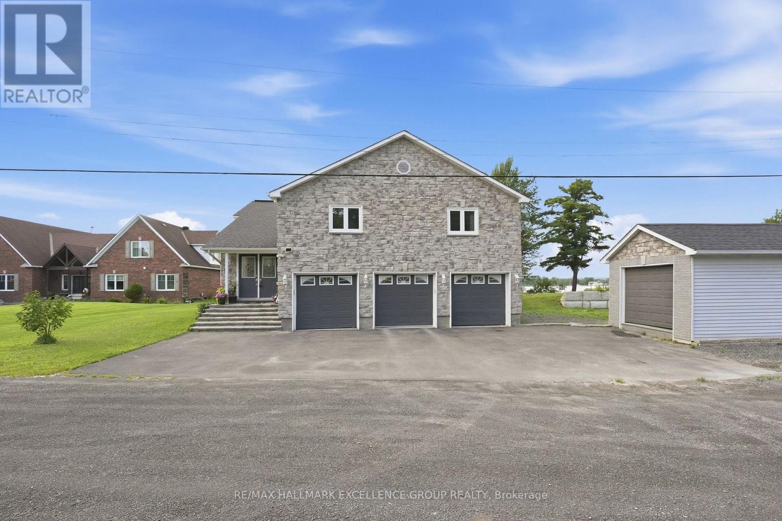 2985 LEO LANE