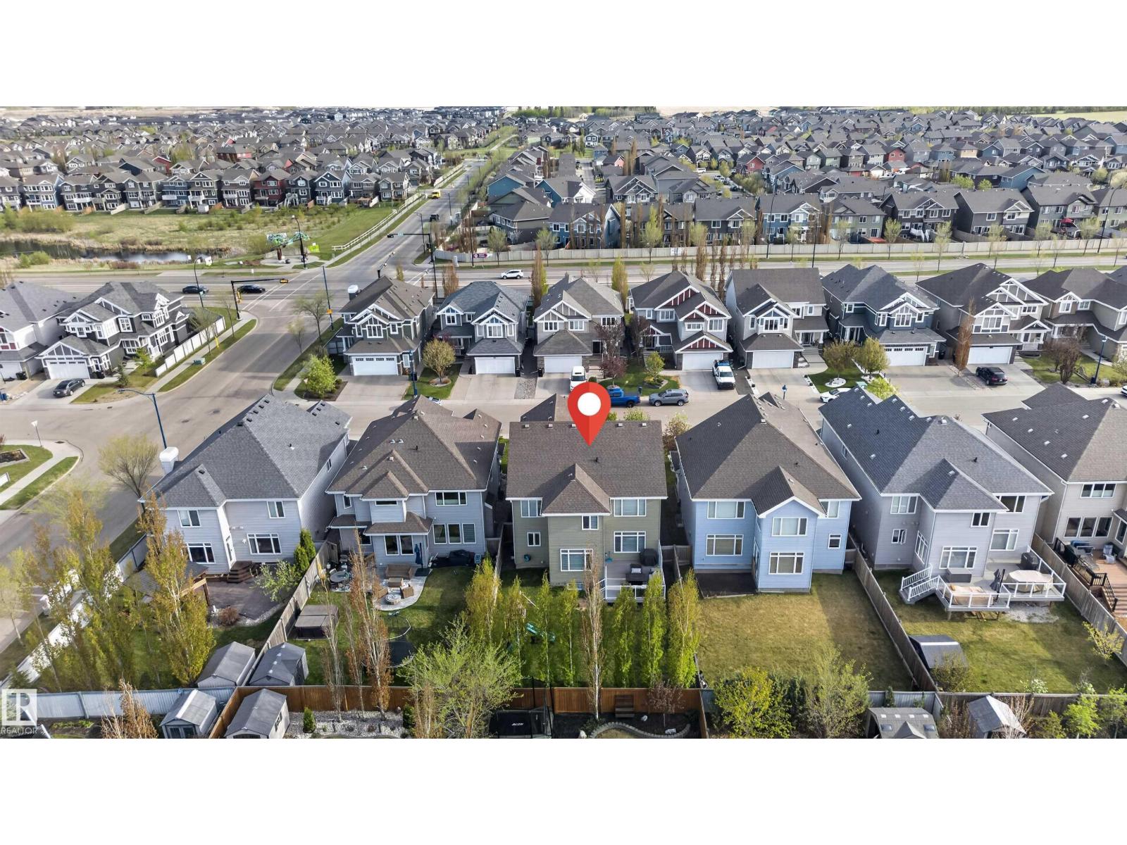 9012 24 AV SW