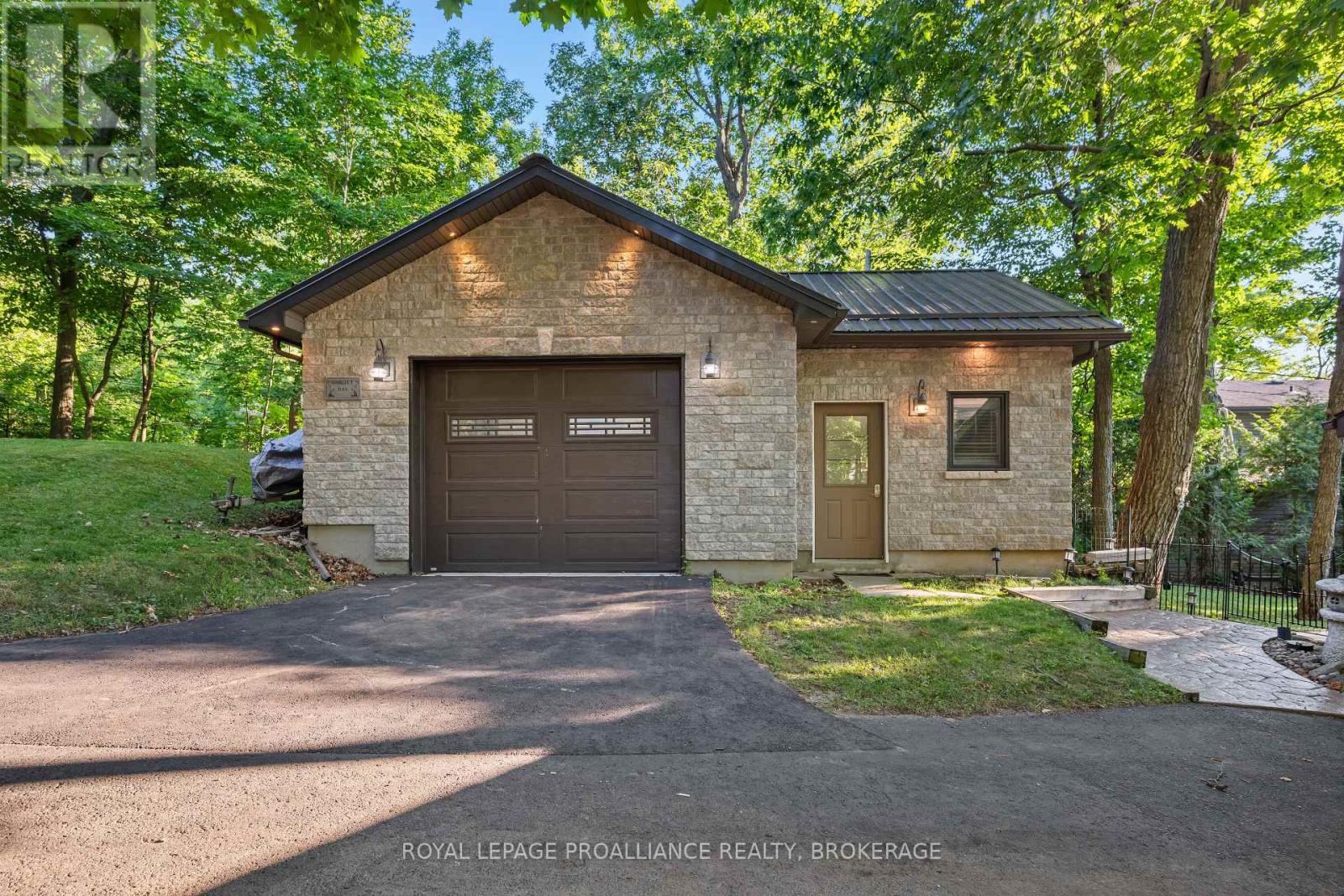 306 NICHOLSON POINT ROAD