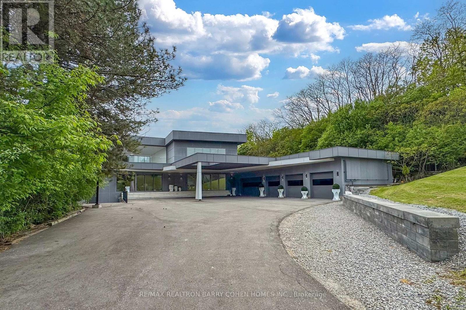 23 HUNTERS GLEN ROAD