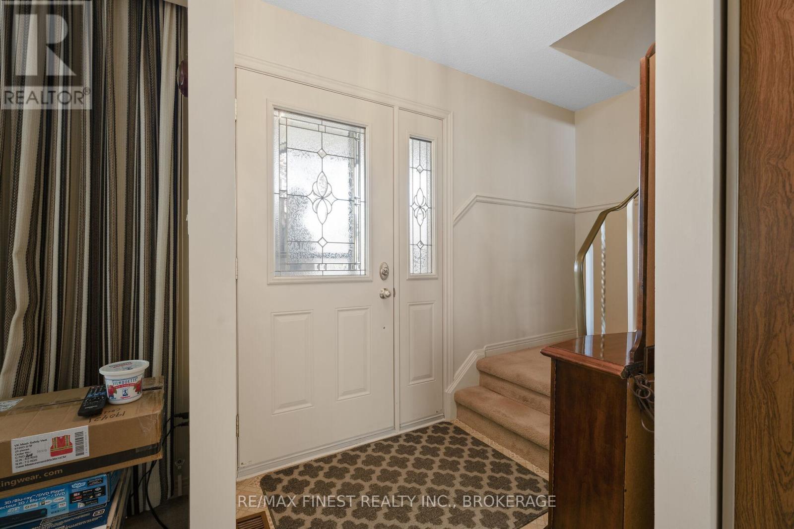 32 BONNY LANE