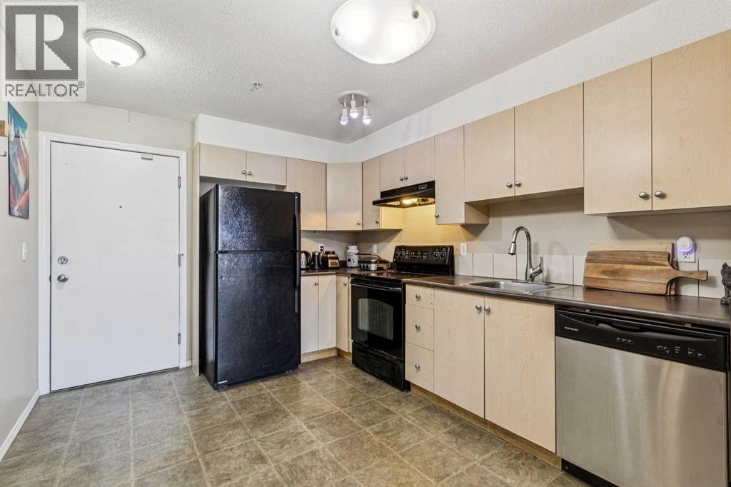 1128, 2395 Eversyde Avenue SW