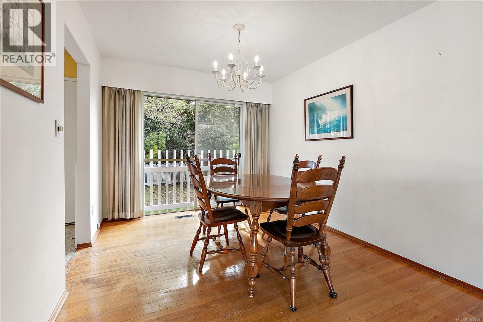 3955 Emerald Pl
