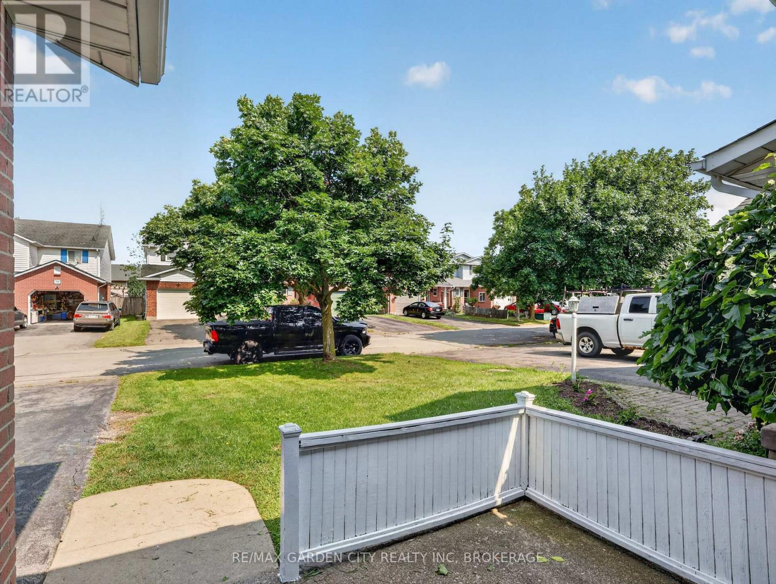 39 BUCHANAN CRESCENT