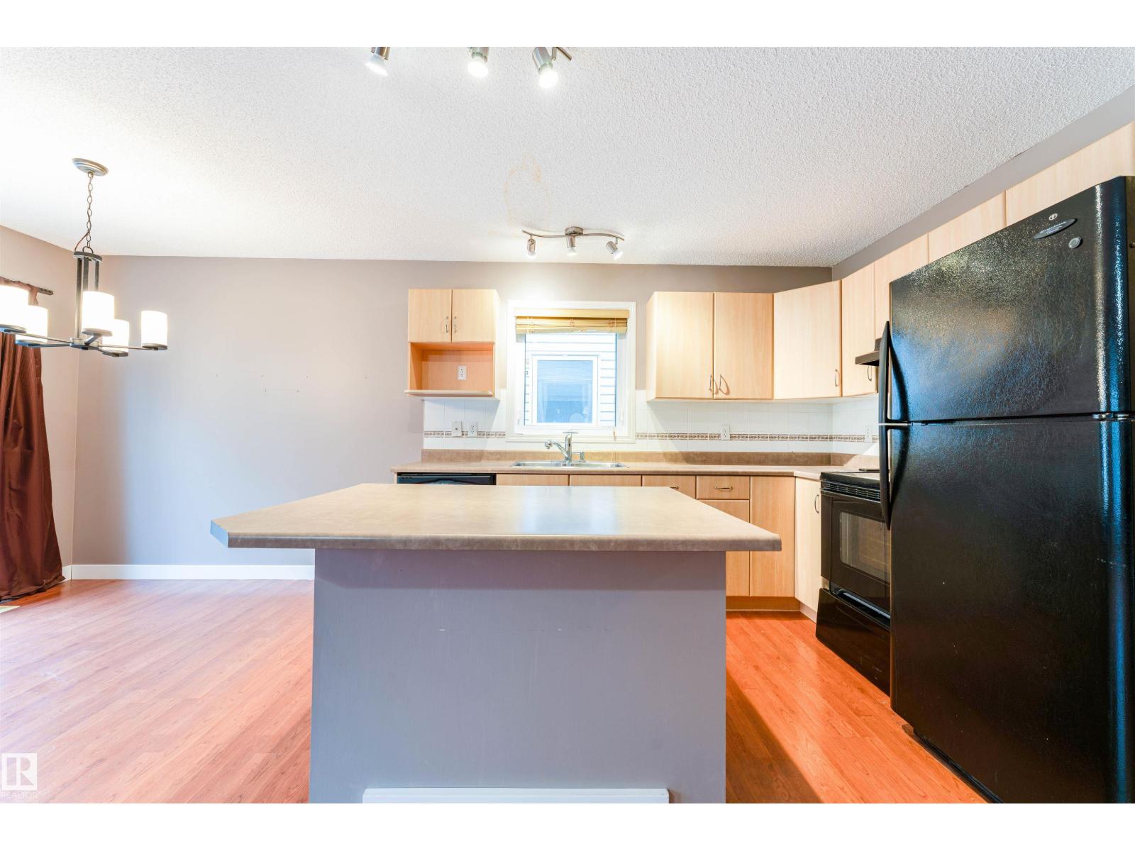 #72 2021 Grantham CO NW