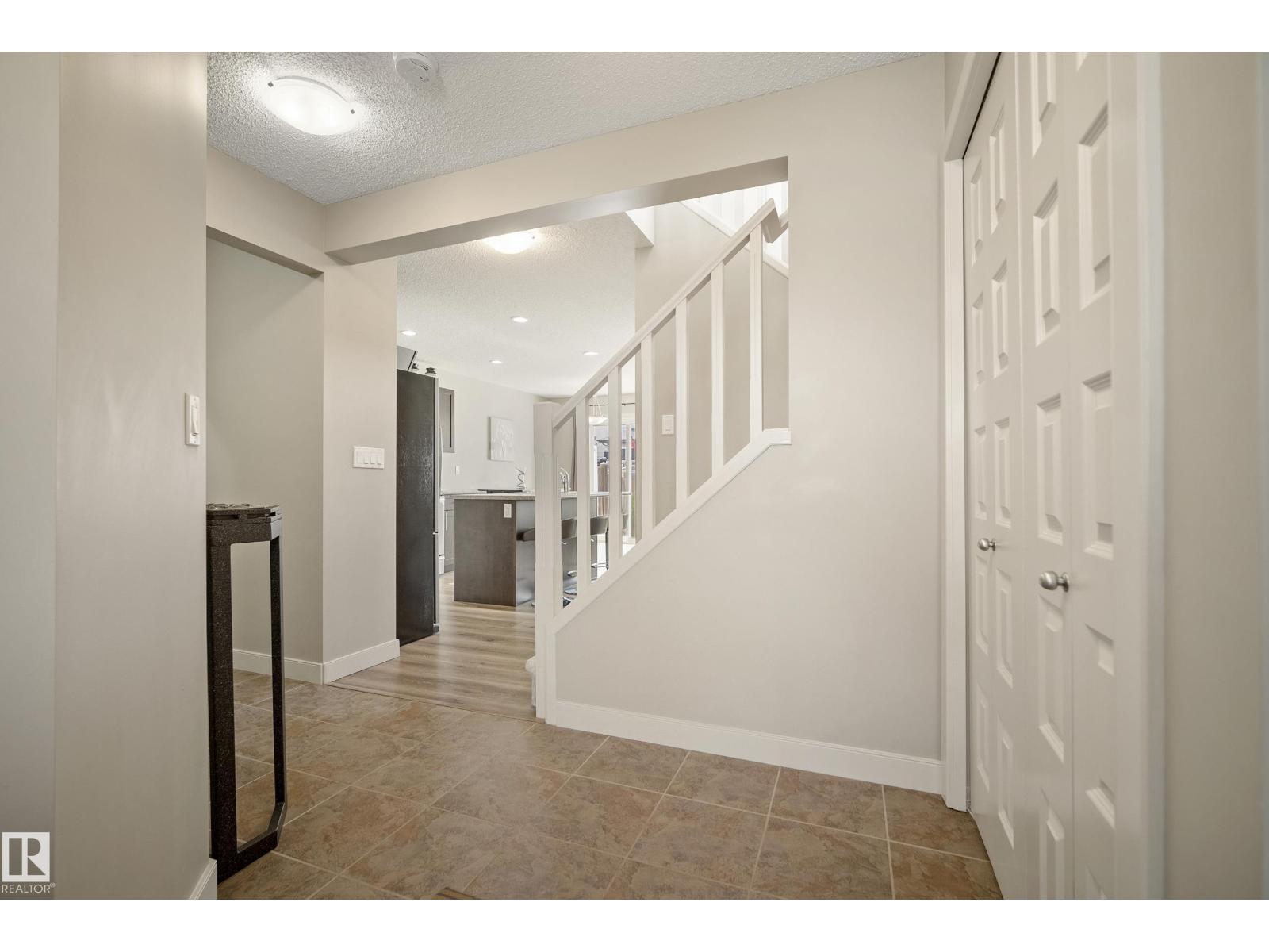 1715 Cunningham WY SW