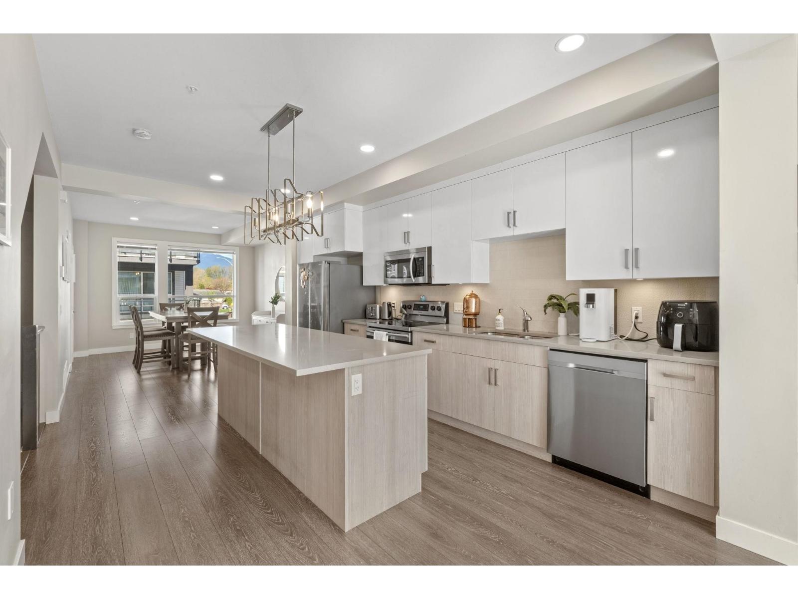 75 8413 MIDTOWN WAY|Chilliwack Proper South