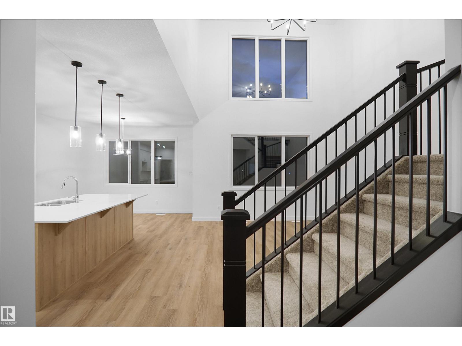 1209 11 AV NW