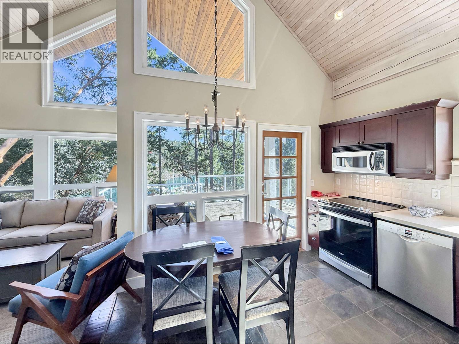 14C 2315 MACKINNON ROAD