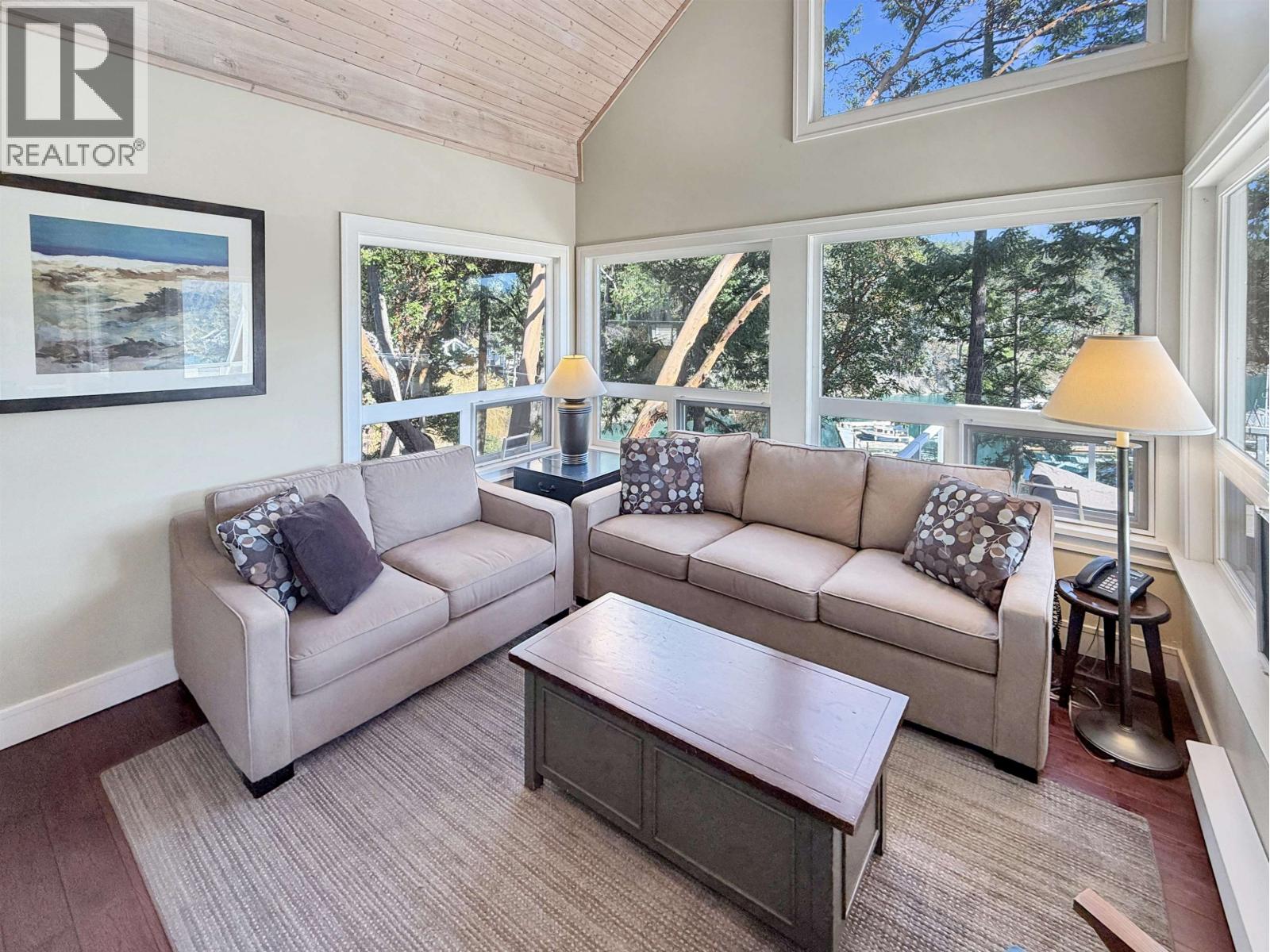 14C 2315 MACKINNON ROAD