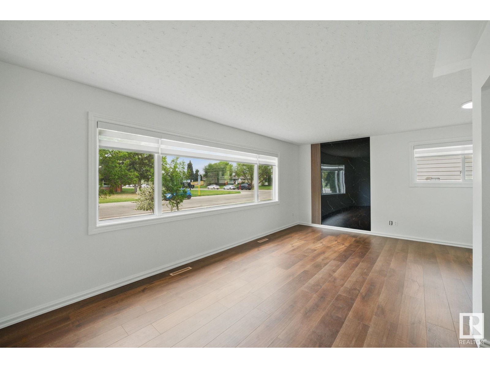 13316 136 AV NW