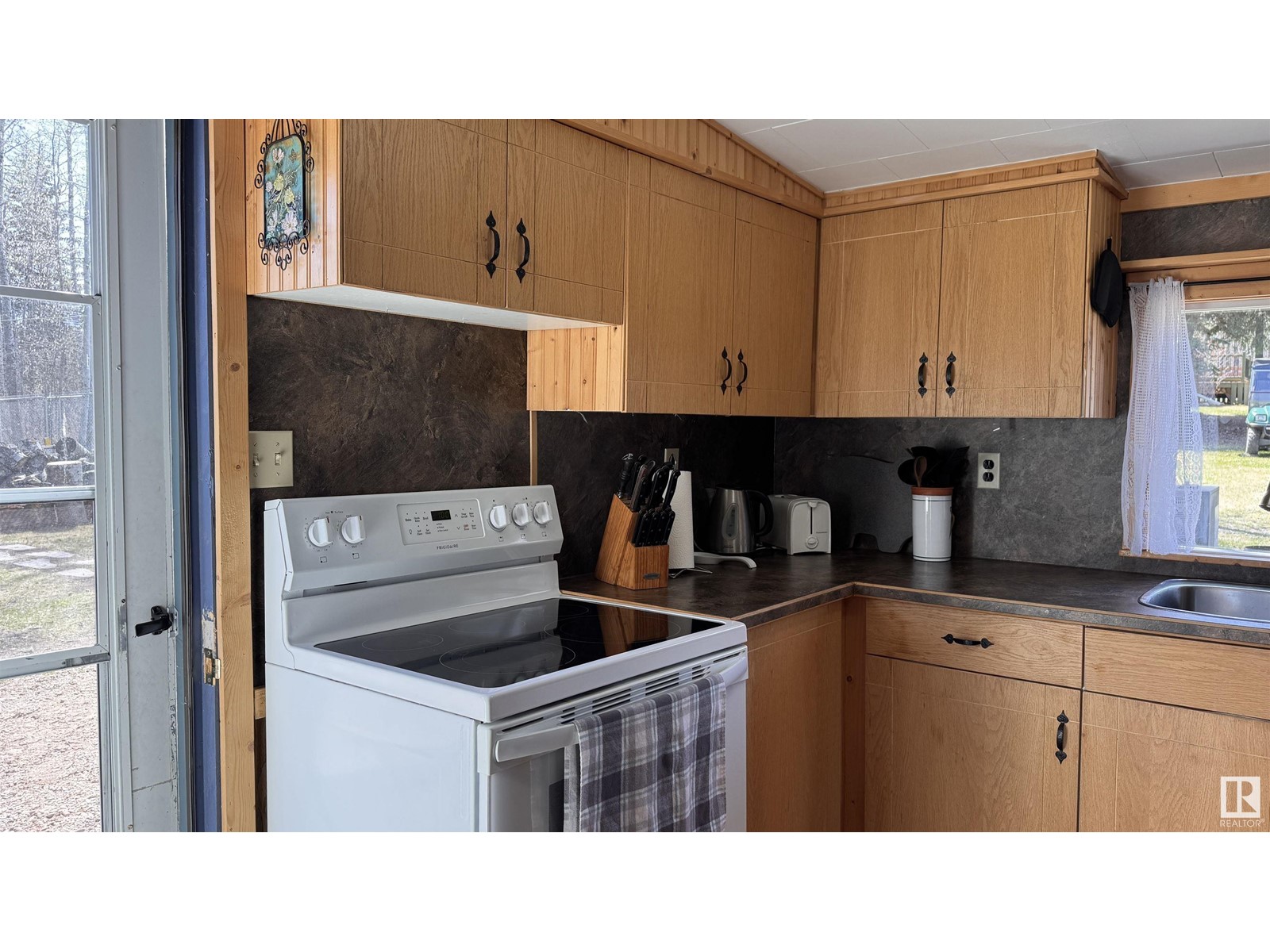 #310 11121 TWP RD