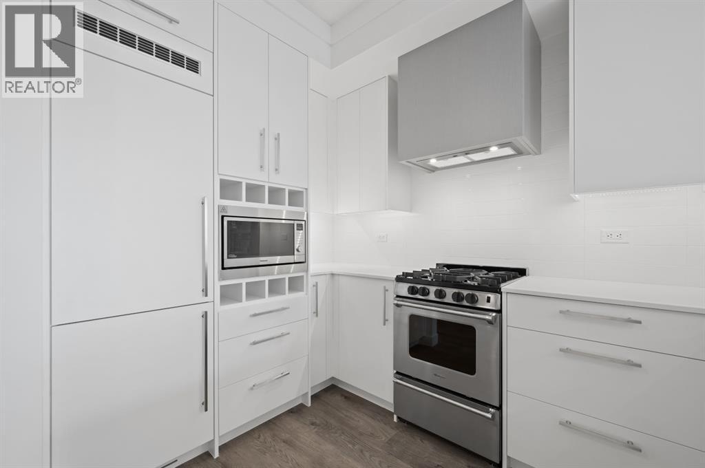 202, 8370 Broadcast Avenue SW