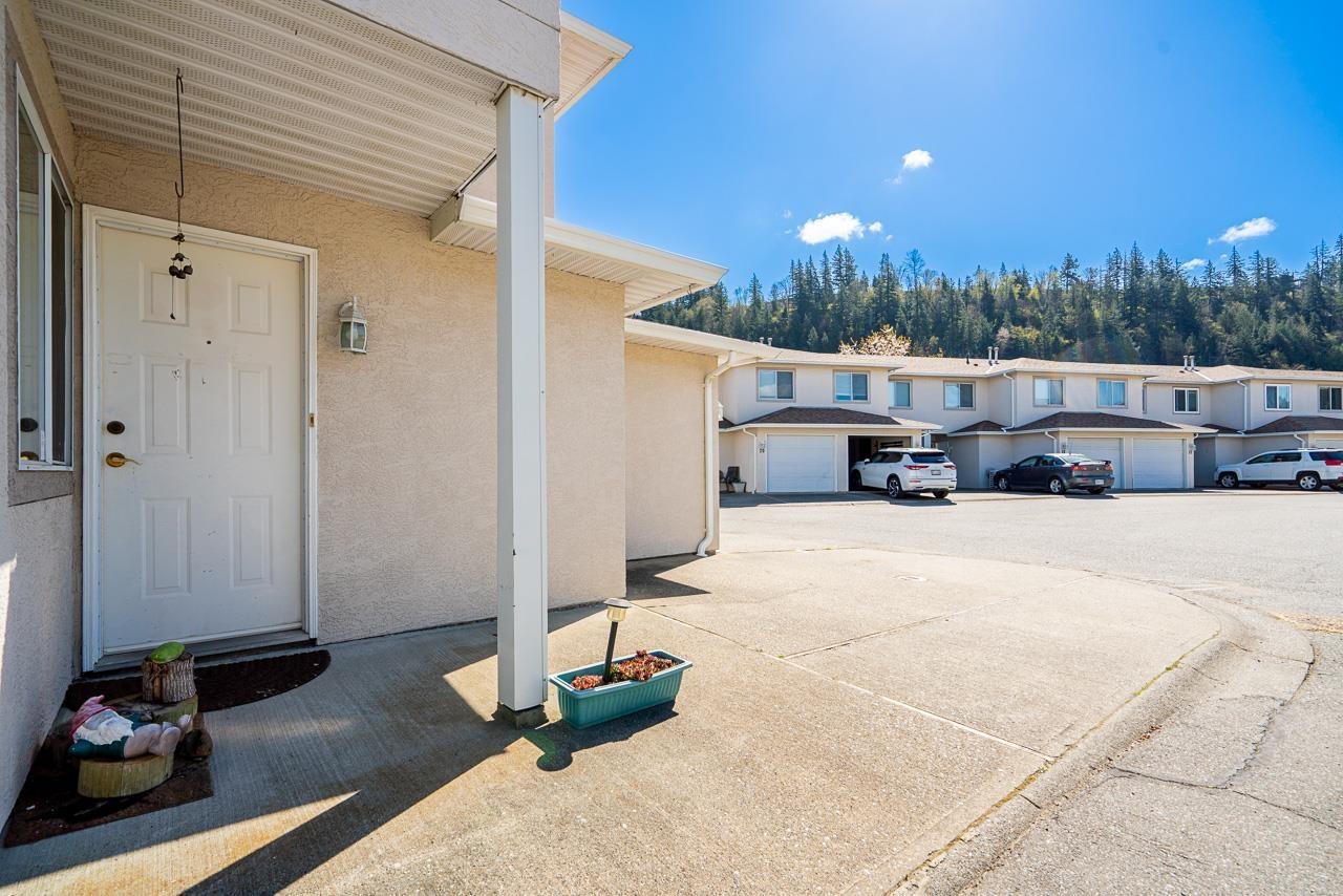 26 5536 VEDDER ROAD|Vedder Crossing