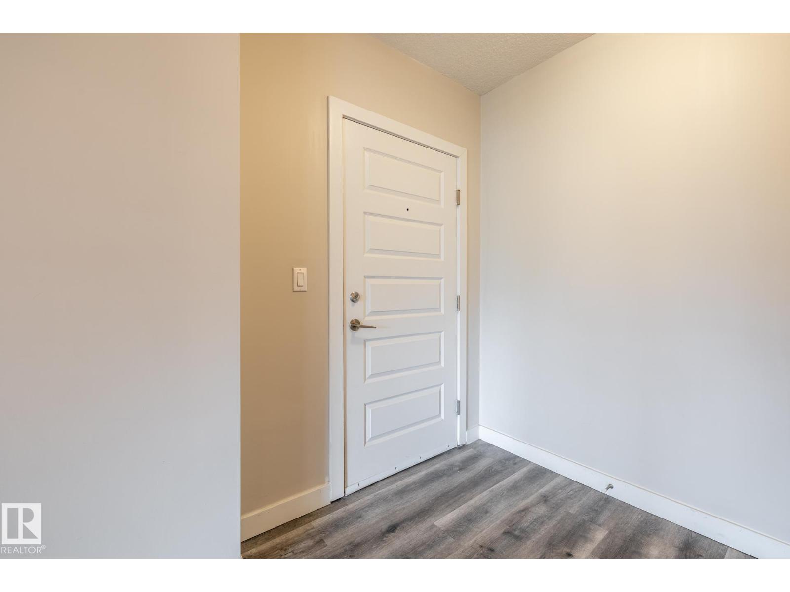 #130 5151 Windermere BV SW