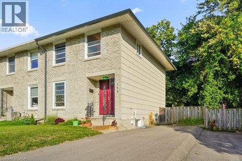 146 GREENDALE Crescent Kitchener ON N2A2R6