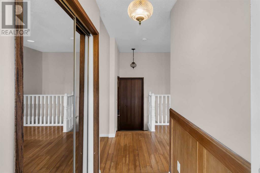 56 Castlefall Way NE