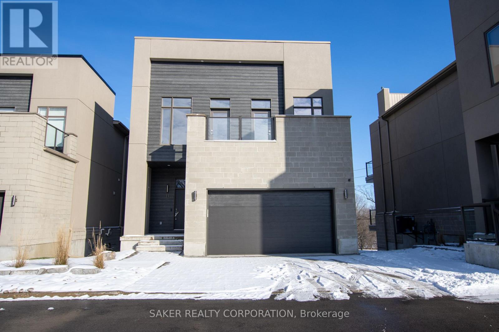 11 - 495 OAKRIDGE DRIVE