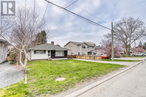 3054 Donald St Saanich BC V9B0W3