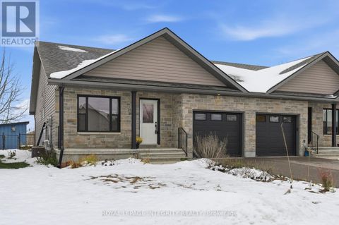 313 NAPIER COURT Mississippi Mills ON K0A1A0