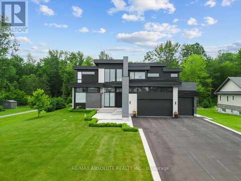 553 SHOREWAY DRIVE Ottawa ON K4P0G3