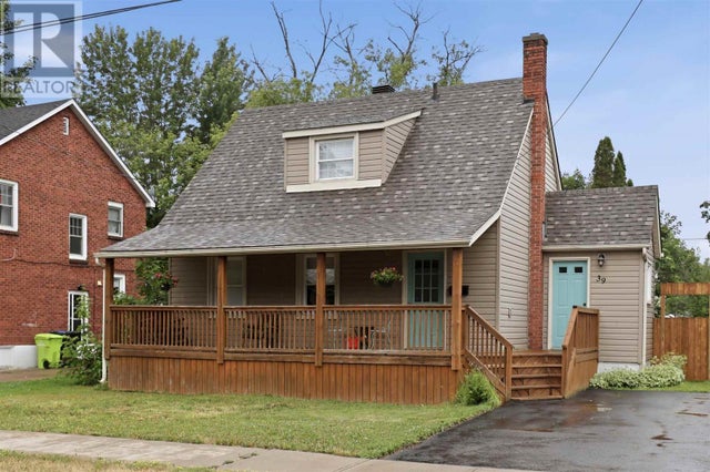 39 Coulson DR