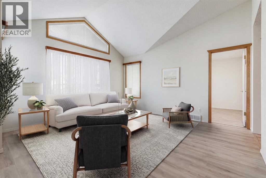 36 Del Monica Villas NE