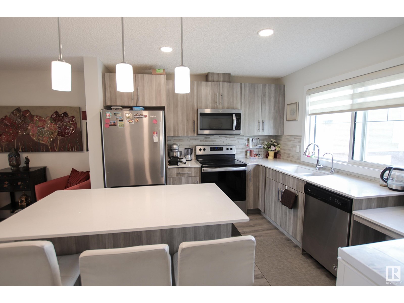 #15 3025 151 AV NW