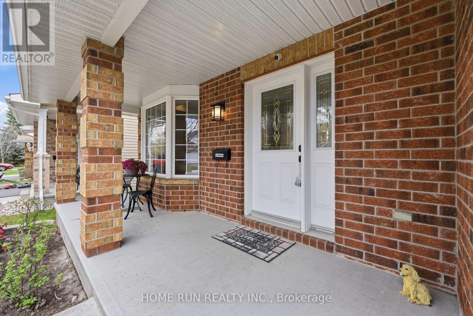 96 WOLISTON CRESCENT